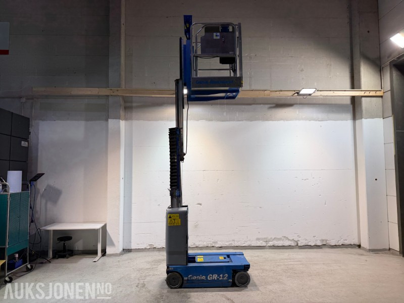 2015 Genie GR-12 - 5,45m mastelift - 고가작업 플랫폼 : 사진 2 2015 Genie GR-12 - 5,45m mastelift - 고가작업 플랫폼 : 사진 2