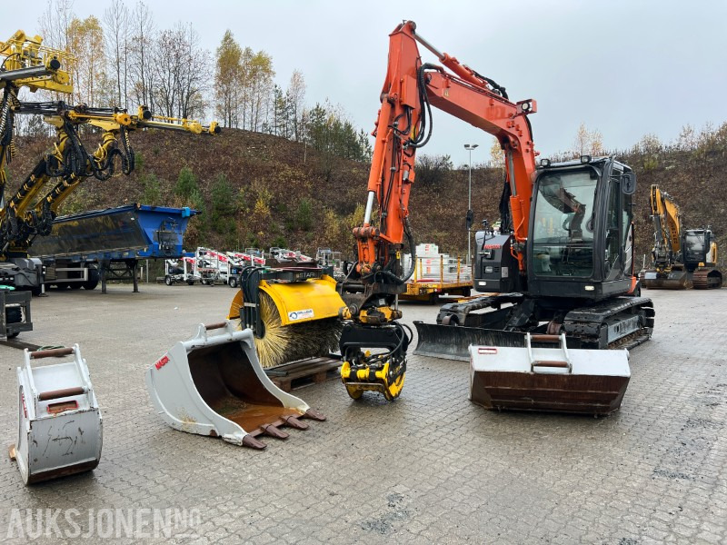 2015 Hitachi ZX-85-US-5 - Rail maskin med mye utstyr! - 굴착기 : 사진 1 2015 Hitachi ZX-85-US-5 - Rail maskin med mye utstyr! - 굴착기 : 사진 1
