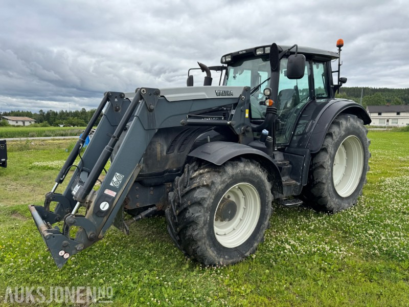 2015 Valtra T203 traktor med laster 50 km/t brøyterigget - 장궤형 트랙터 : 사진 1 2015 Valtra T203 traktor med laster 50 km/t brøyterigget - 장궤형 트랙터 : 사진 1