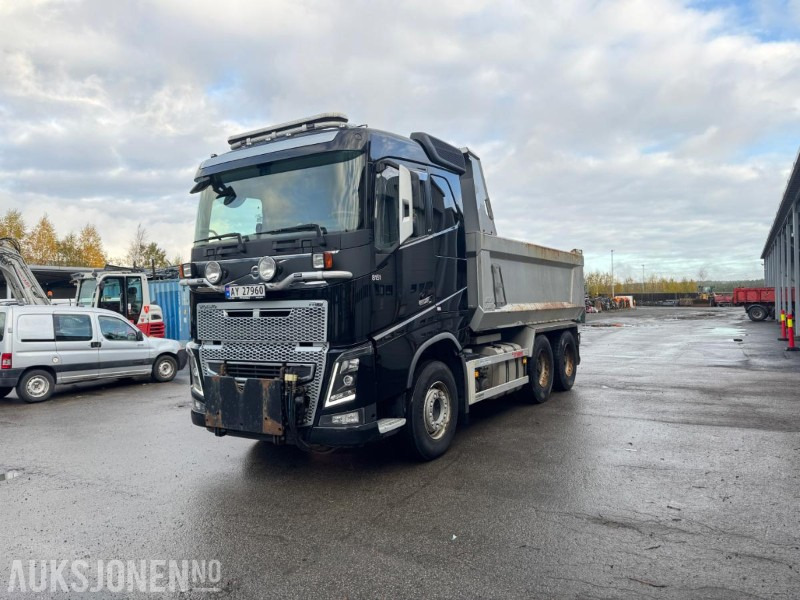 덤프트럭 2015 Volvo FH16-660 6X4 Euro6T Brøyterigget tippbil – Servicehistorikk– 144 449 km : 사진 1