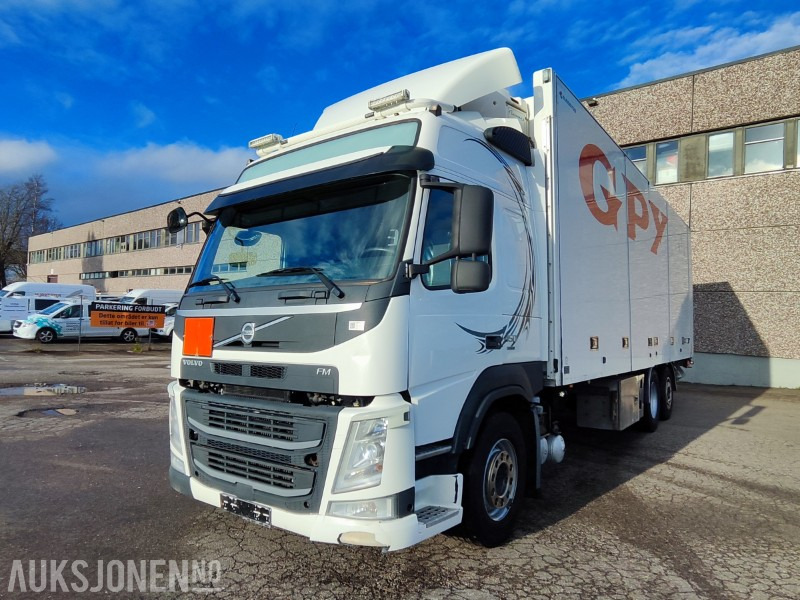2015 Volvo FM 460 6x2 skapbil m/Full sideåpning - Carrier kjøleanlegg og bakløft - 박스 트럭 : 사진 2 2015 Volvo FM 460 6x2 skapbil m/Full sideåpning - Carrier kjøleanlegg og bakløft - 박스 트럭 : 사진 2