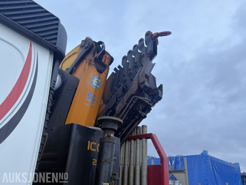 크레인 트럭 2015 Volvo FM 500 8x4 kranbil - Effer 215/6S kran og ARKA planpåbygg - EU godkjent til 30.09.26 : 사진 9 크레인 트럭 2015 Volvo FM 500 8x4 kranbil - Effer 215/6S kran og ARKA planpåbygg - EU godkjent til 30.09.26 : 사진 9