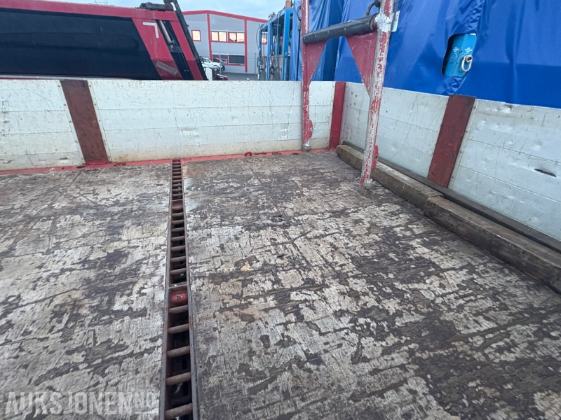 크레인 트럭 2015 Volvo FM 500 8x4 kranbil - Effer 215/6S kran og ARKA planpåbygg - EU godkjent til 30.09.26 : 사진 16 크레인 트럭 2015 Volvo FM 500 8x4 kranbil - Effer 215/6S kran og ARKA planpåbygg - EU godkjent til 30.09.26 : 사진 16