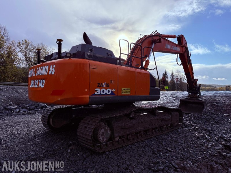 2016 Hitachi ZX300LC-6 Beltegraver - Sentralsmøring, GPS, Tilt og 2 skuffer - 굴착기 : 사진 3 2016 Hitachi ZX300LC-6 Beltegraver - Sentralsmøring, GPS, Tilt og 2 skuffer - 굴착기 : 사진 3