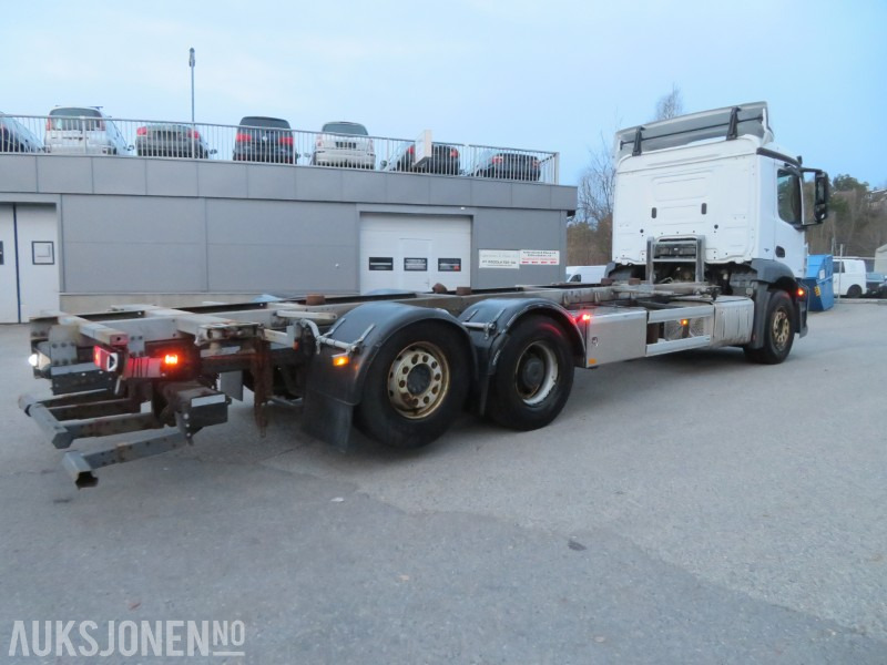 2016 Mercedes-Benz ANTOS 2535, kun 72109 km, automat, multiratt, ryggekamera, - 컨테이너 운반 장치/ 스와프 보디 트럭 : 사진 4 2016 Mercedes-Benz ANTOS 2535, kun 72109 km, automat, multiratt, ryggekamera, - 컨테이너 운반 장치/ 스와프 보디 트럭 : 사진 4