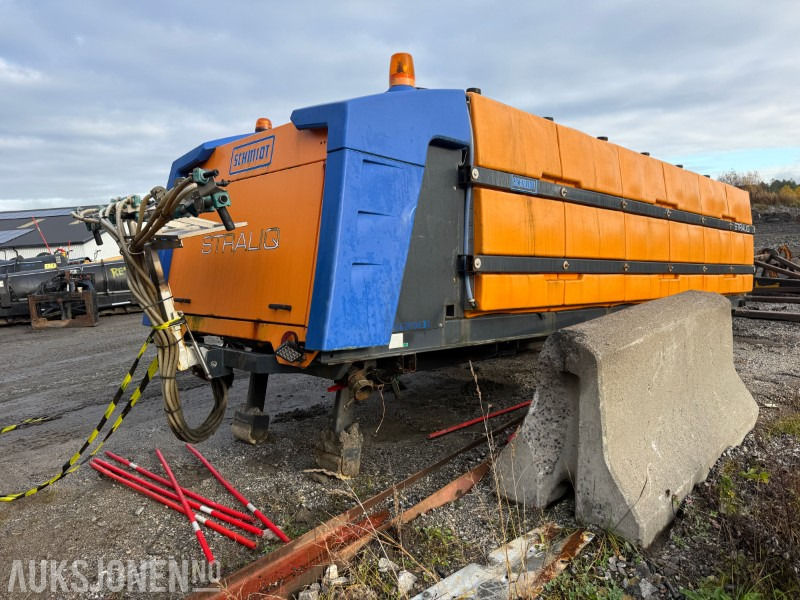 2016 SCHMIDT STRALIQ SALTSPREDER PÅ KROKRAMME. - 건설장비 : 사진 3 2016 SCHMIDT STRALIQ SALTSPREDER PÅ KROKRAMME. - 건설장비 : 사진 3