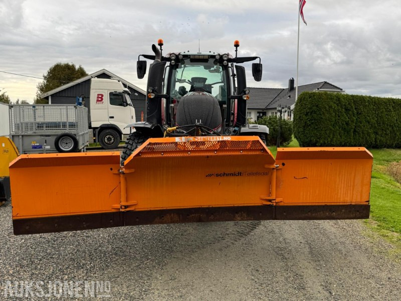 2016 Valtra T174E med Schmidt Tellefsdal U-LS 43.6 plog (2022), Valtra 76 frontlaster og betong lodd - 장궤형 트랙터 : 사진 2 2016 Valtra T174E med Schmidt Tellefsdal U-LS 43.6 plog (2022), Valtra 76 frontlaster og betong lodd - 장궤형 트랙터 : 사진 2