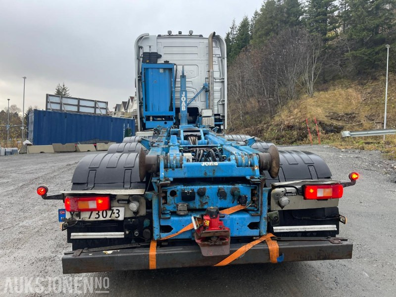 2016 Volvo FH 540 8x4 Tridem med Joab 24 t krokløft - 후크 리프트 트럭 : 사진 5 2016 Volvo FH 540 8x4 Tridem med Joab 24 t krokløft - 후크 리프트 트럭 : 사진 5