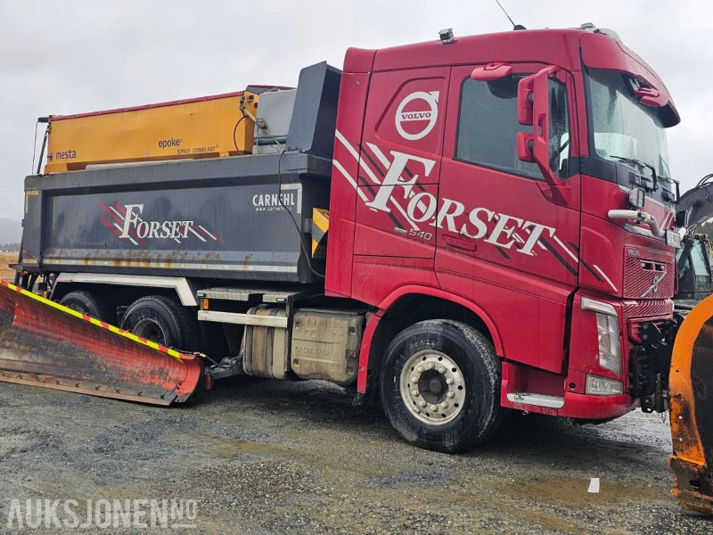 2017 Volvo FH 540 Tippbil med full brøytehydraulikk og planvibrator -Nye dekk for sesong(!!) - 덤프트럭 : 사진 5 2017 Volvo FH 540 Tippbil med full brøytehydraulikk og planvibrator -Nye dekk for sesong(!!) - 덤프트럭 : 사진 5