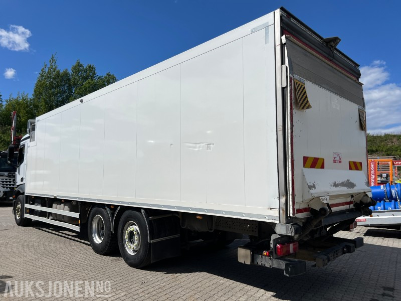 2018 Mercedes-Benz Antos 2545 skapbil med kjøleaggregat, baklem, lav km, DAB, Automat - 박스 트럭 : 사진 3 2018 Mercedes-Benz Antos 2545 skapbil med kjøleaggregat, baklem, lav km, DAB, Automat - 박스 트럭 : 사진 3