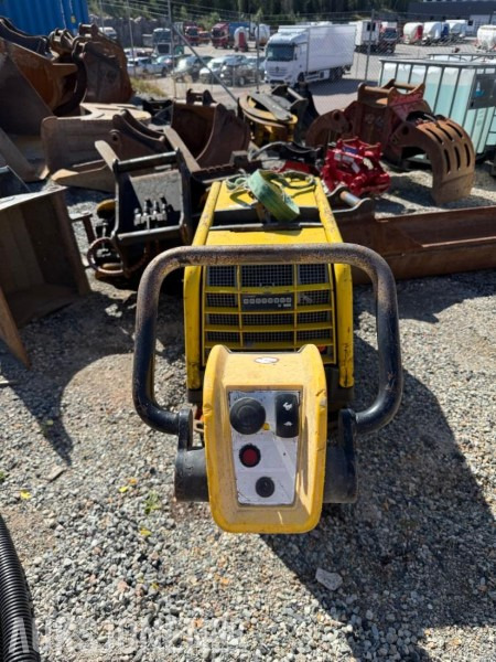 2018 Wacker Neuson DPU80 vibroplate / 771kg - 롤러 : 사진 3 2018 Wacker Neuson DPU80 vibroplate / 771kg - 롤러 : 사진 3