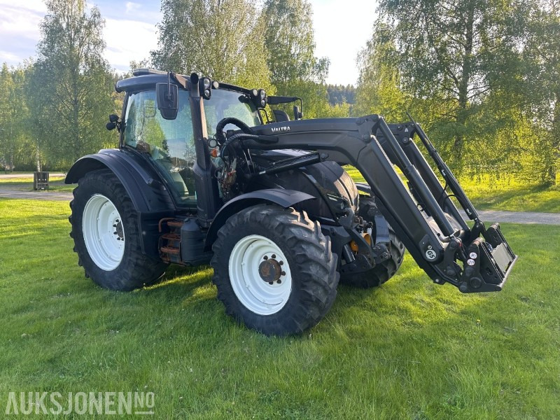 2019 Valtra N174 med frontlaster og mye utstyr - 장궤형 트랙터 : 사진 2 2019 Valtra N174 med frontlaster og mye utstyr - 장궤형 트랙터 : 사진 2