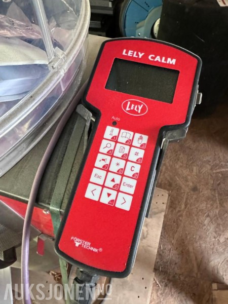 2020 Förster Technik / Lely Calm Kalvedrikkeautomat med hygieneboks og 1 sugestasjon - UBRUKT - Compact smart 2.0 pulver - TAP5-CS-25 - 농업용 기계 : 사진 4 2020 Förster Technik / Lely Calm Kalvedrikkeautomat med hygieneboks og 1 sugestasjon - UBRUKT - Compact smart 2.0 pulver - TAP5-CS-25 - 농업용 기계 : 사진 4