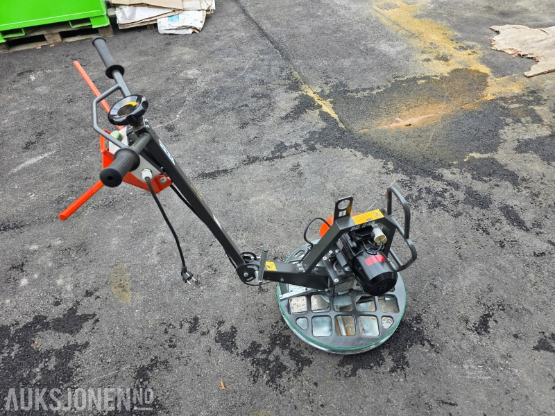 2021 Husqvarna BG245 helikopter/glattemaskin - 220 V - 1,5kW - 롤러 : 사진 4 2021 Husqvarna BG245 helikopter/glattemaskin - 220 V - 1,5kW - 롤러 : 사진 4