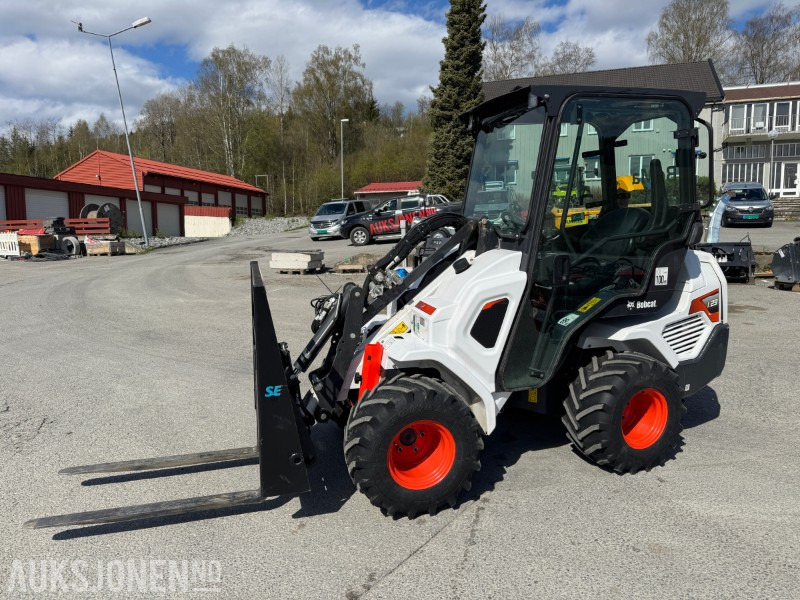 2022 Bobcat L23 kompaktlaster med skuffe, gafler og hydraulisksnøskjær - 스키드 스티어 로더 : 사진 1 2022 Bobcat L23 kompaktlaster med skuffe, gafler og hydraulisksnøskjær - 스키드 스티어 로더 : 사진 1
