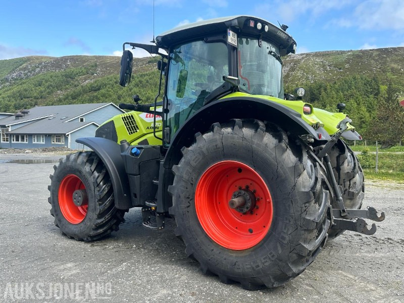 2022 Claas Axion 870 - 장궤형 트랙터 : 사진 3 2022 Claas Axion 870 - 장궤형 트랙터 : 사진 3