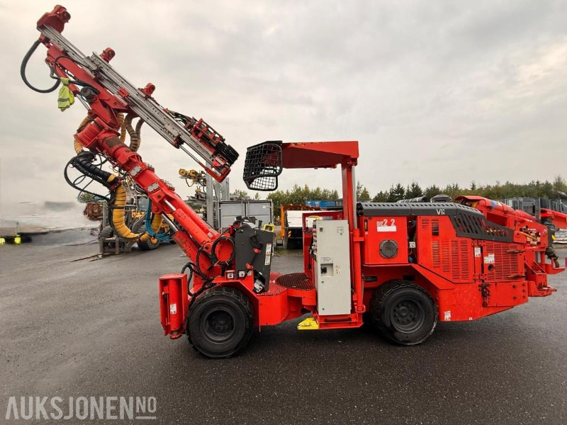2022 Sandvik DD212 borerigg. - 드릴링 리그 : 사진 1 2022 Sandvik DD212 borerigg. - 드릴링 리그 : 사진 1