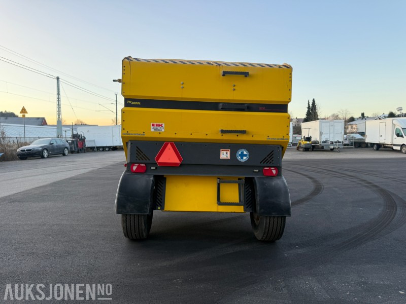 2022 Vama TH-8000L Strøvogn - Levert ny høsten 2023 – Meget pen og lite brukt - 농업용 기계 : 사진 4 2022 Vama TH-8000L Strøvogn - Levert ny høsten 2023 – Meget pen og lite brukt - 농업용 기계 : 사진 4