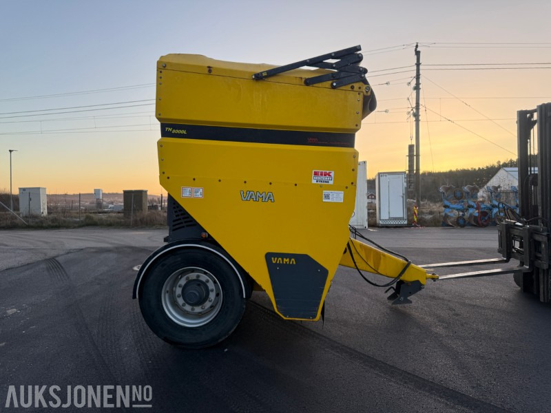 2022 Vama TH-8000L Strøvogn - Levert ny høsten 2023 – Meget pen og lite brukt - 농업용 기계 : 사진 2 2022 Vama TH-8000L Strøvogn - Levert ny høsten 2023 – Meget pen og lite brukt - 농업용 기계 : 사진 2