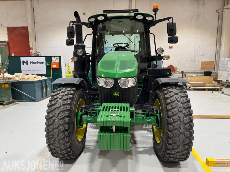 2023 John Deere 6100M TRAKTOR MED 2 SETT HJUL, KUN 1543 TIMER - 장궤형 트랙터 : 사진 2 2023 John Deere 6100M TRAKTOR MED 2 SETT HJUL, KUN 1543 TIMER - 장궤형 트랙터 : 사진 2