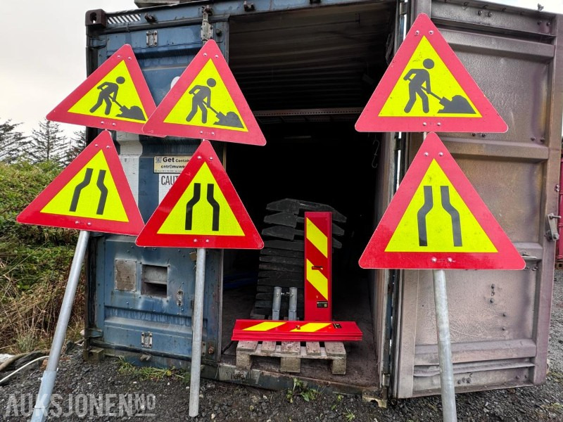 2023 Skilt og vegmerkingspakke - Saferoad - 부착물 건설기계 용 : 사진 1 2023 Skilt og vegmerkingspakke - Saferoad - 부착물 건설기계 용 : 사진 1