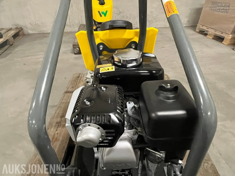 2023 Wacker Neuson Vibroplate BPS1340Aw 75kg - 건설장비 : 사진 5 2023 Wacker Neuson Vibroplate BPS1340Aw 75kg - 건설장비 : 사진 5