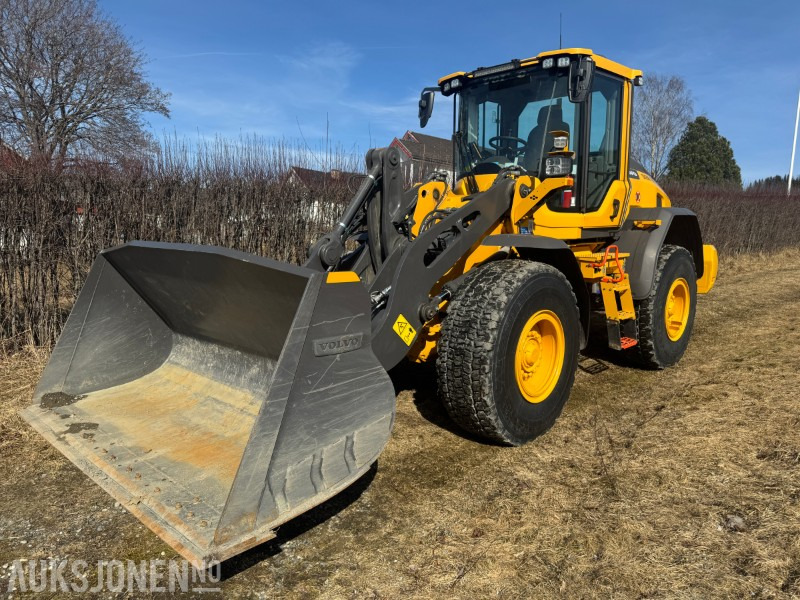 2024 Volvo L70H2 HJULLASTER MED SKUFFE, SETRALSMØRING, VEKT +++KUN 400 TIMER - 휠 로더 : 사진 2 2024 Volvo L70H2 HJULLASTER MED SKUFFE, SETRALSMØRING, VEKT +++KUN 400 TIMER - 휠 로더 : 사진 2