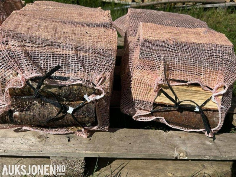 2025 60 liter vedsekker 8000 stk - 농업용 기계 : 사진 1 2025 60 liter vedsekker 8000 stk - 농업용 기계 : 사진 1