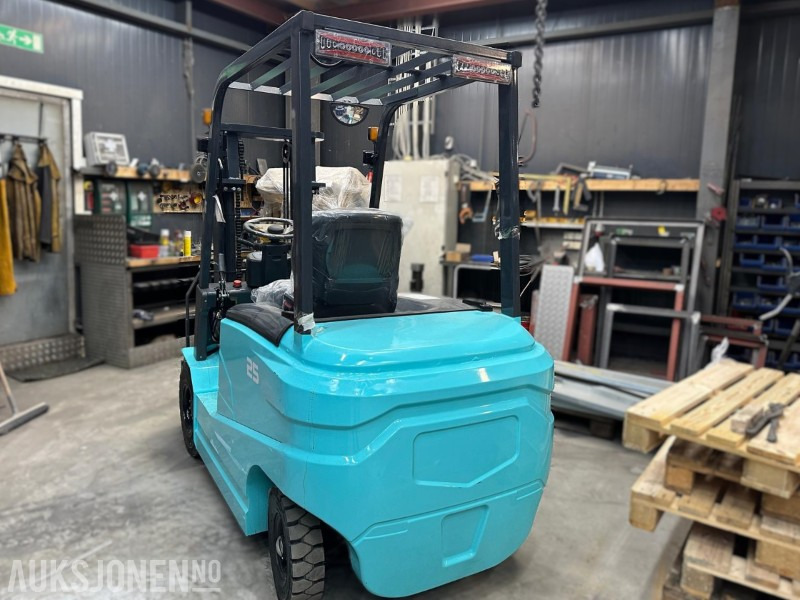 2025 Rippa R525D Elektrisk gaffeltruck, 2500kg, vedlikeholdsfrie batterier, display - 자재 취급 장비 : 사진 4 2025 Rippa R525D Elektrisk gaffeltruck, 2500kg, vedlikeholdsfrie batterier, display - 자재 취급 장비 : 사진 4