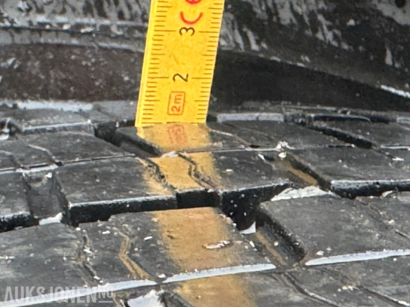 4 stk lastebilhjul 315 80R22,5 3PMSF merket og 8 stk felger - 트럭 : 사진 4 4 stk lastebilhjul 315 80R22,5 3PMSF merket og 8 stk felger - 트럭 : 사진 4