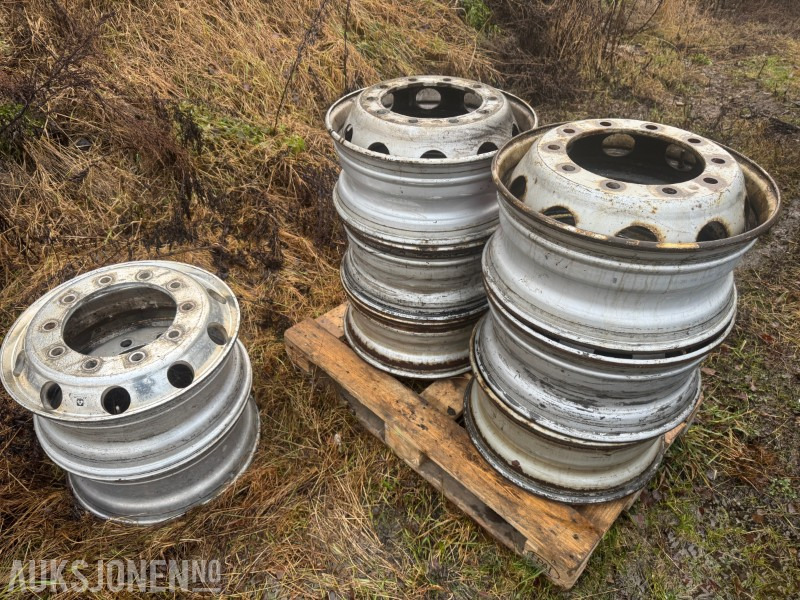 4 stk lastebilhjul 315 80R22,5 3PMSF merket og 8 stk felger - 트럭 : 사진 5 4 stk lastebilhjul 315 80R22,5 3PMSF merket og 8 stk felger - 트럭 : 사진 5