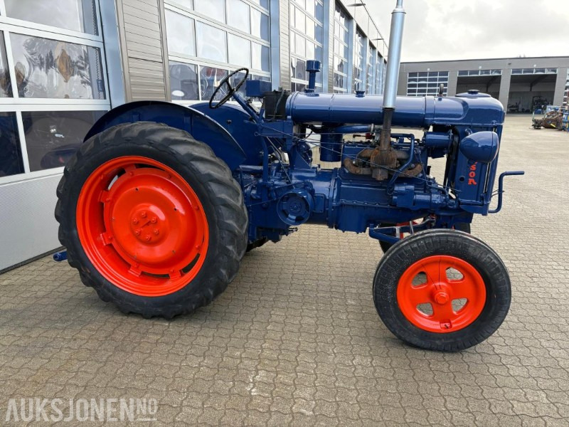 Ford Fordson-Stegamajor E27N - 장궤형 트랙터 : 사진 5 Ford Fordson-Stegamajor E27N - 장궤형 트랙터 : 사진 5