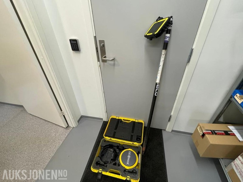 GEOMAX ZENITH40 GNSS SMART ANTENNE MED PANASONIC FELT-PC - 건설장비 : 사진 5 GEOMAX ZENITH40 GNSS SMART ANTENNE MED PANASONIC FELT-PC - 건설장비 : 사진 5