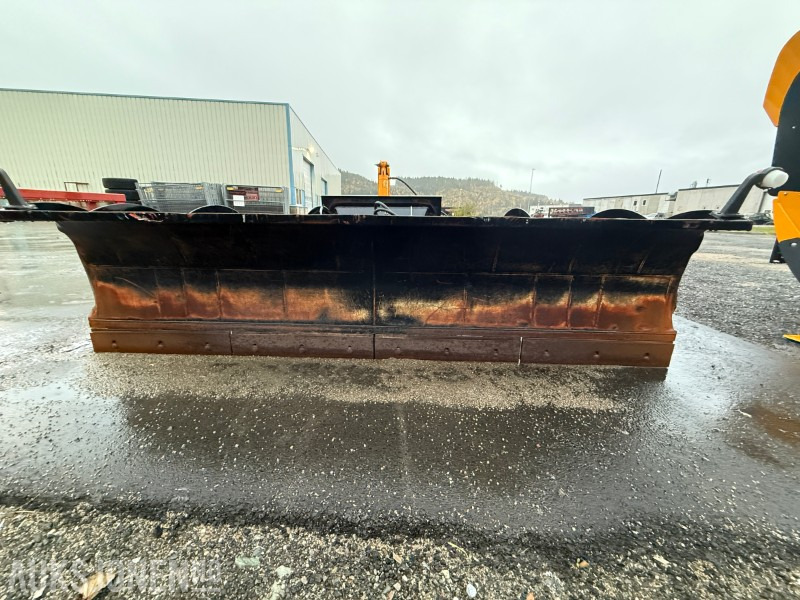 Gradmeko Plog med Markeringslys, Paralellogram og Fjærbelastet slitestål - 트럭 : 사진 5 Gradmeko Plog med Markeringslys, Paralellogram og Fjærbelastet slitestål - 트럭 : 사진 5