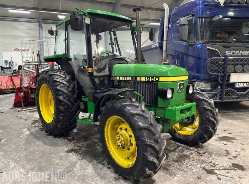 John Deere 1950 – 1988-modell – 46 hk – Starter og går – 4x4 – Med styringsdeler og kjettinger - 장궤형 트랙터 : 사진 3 John Deere 1950 – 1988-modell – 46 hk – Starter og går – 4x4 – Med styringsdeler og kjettinger - 장궤형 트랙터 : 사진 3