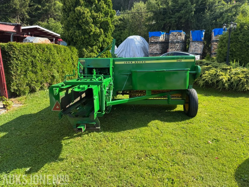 John Deere 342 Småballepresse - 장궤형 트랙터 : 사진 3 John Deere 342 Småballepresse - 장궤형 트랙터 : 사진 3