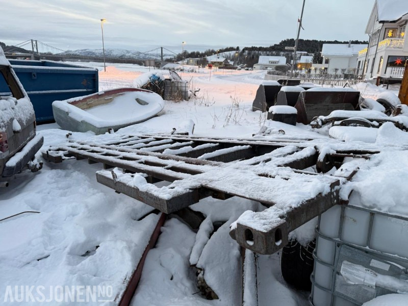 Krokvekselramme / skyveramme for krokcontainer (til henger) - 트럭 : 사진 1 Krokvekselramme / skyveramme for krokcontainer (til henger) - 트럭 : 사진 1