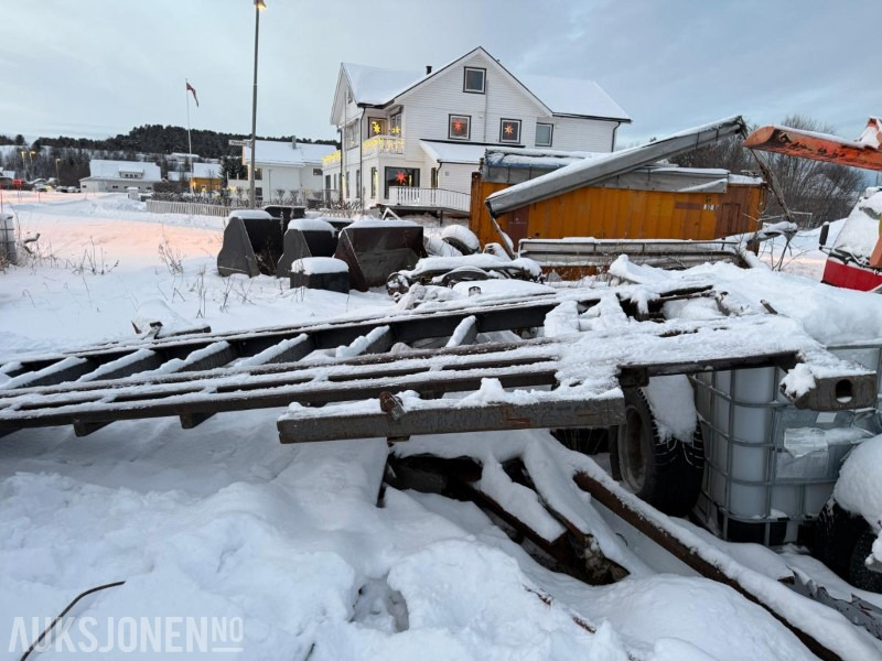 Krokvekselramme / skyveramme for krokcontainer (til henger) - 트럭 : 사진 2 Krokvekselramme / skyveramme for krokcontainer (til henger) - 트럭 : 사진 2