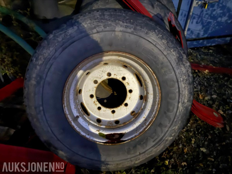 Lastebilhjul 385/65X22,5 Passer 22,5X11,75 - 트럭 : 사진 1 Lastebilhjul 385/65X22,5 Passer 22,5X11,75 - 트럭 : 사진 1