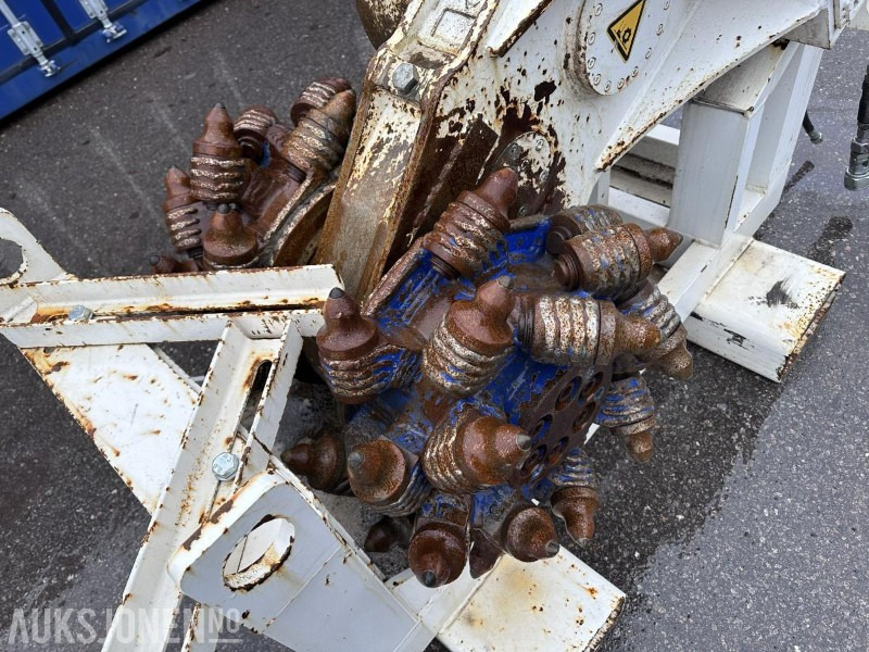 SMC Hydraulisk Trommelfres XRC-65E S70 - 건설장비 : 사진 4 SMC Hydraulisk Trommelfres XRC-65E S70 - 건설장비 : 사진 4