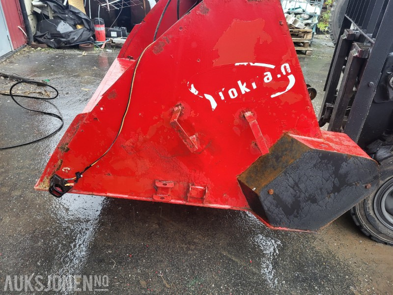 Tokvam SMA 1600 selvlessende strøkasse - 농업용 기계 : 사진 5 Tokvam SMA 1600 selvlessende strøkasse - 농업용 기계 : 사진 5