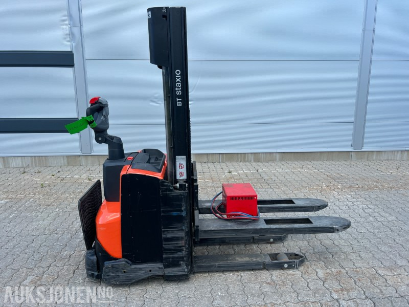 자재 취급 장비 Toyota SWE 120 med 2,7m løftehøyde og lader : 사진 6