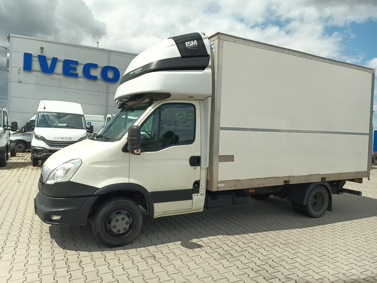 IVECO Daily 35C15 3,0l - 박스 밴 : 사진 1 IVECO Daily 35C15 3,0l - 박스 밴 : 사진 1