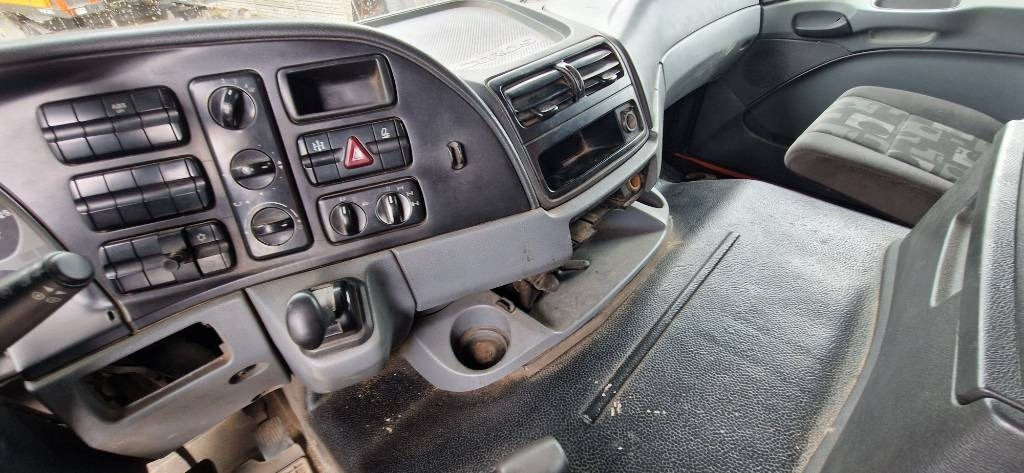 Mercedes-Benz Actros 4144 - 덤프트럭 : 사진 5 Mercedes-Benz Actros 4144 - 덤프트럭 : 사진 5