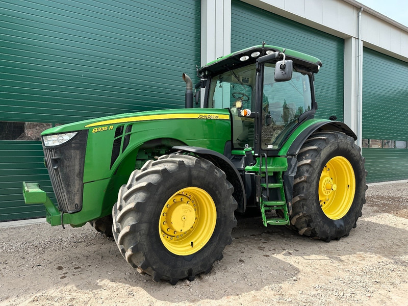John Deere 8335R AutoPower - 장궤형 트랙터 : 사진 1 John Deere 8335R AutoPower - 장궤형 트랙터 : 사진 1