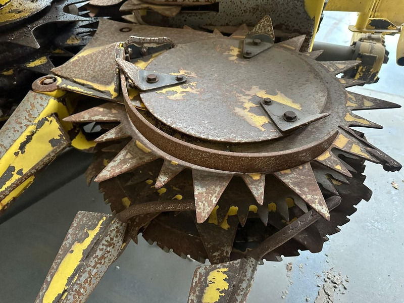 Kemper 390 CORN HEADER | 12 ROW | FRONT WHEEL - 견인식 목초수확기 : 사진 5 Kemper 390 CORN HEADER | 12 ROW | FRONT WHEEL - 견인식 목초수확기 : 사진 5