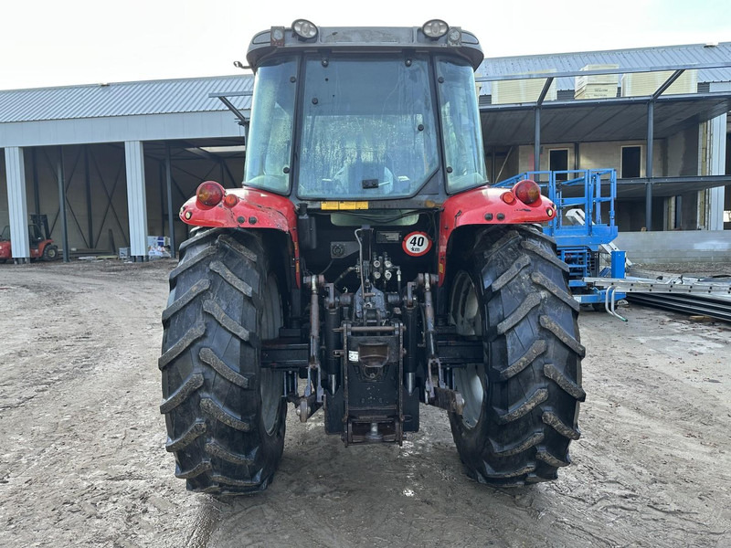 Massey Ferguson 5445 - 장궤형 트랙터 : 사진 4 Massey Ferguson 5445 - 장궤형 트랙터 : 사진 4