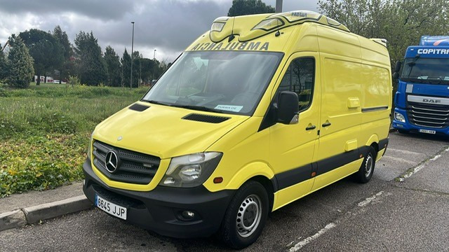 Mercedes Benz AMBULANCE Lot of 10 units Sprinter 313 CDI Automatic - 패널 밴 : 사진 1 Mercedes Benz AMBULANCE Lot of 10 units Sprinter 313 CDI Automatic - 패널 밴 : 사진 1