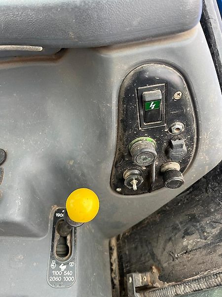 리스  New Holland TS 115 New Holland TS 115 : 사진 15