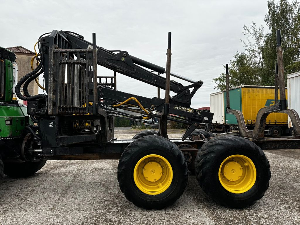 John Deere 1210E 10m CF710 KRAN - 포워더 : 사진 4 John Deere 1210E 10m CF710 KRAN - 포워더 : 사진 4